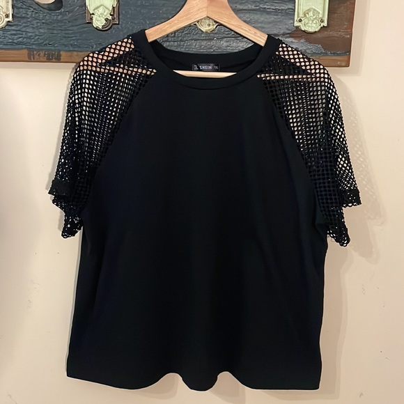 2/$18 Shein Black Fish Net Raglan Sleeve T-shirt Size 1XL - Picture 6 of 11